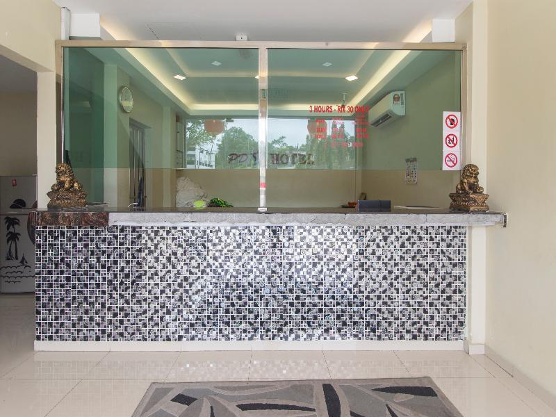 Oyo 1136 Pd Star Hotel Порт-Диксон Экстерьер фото